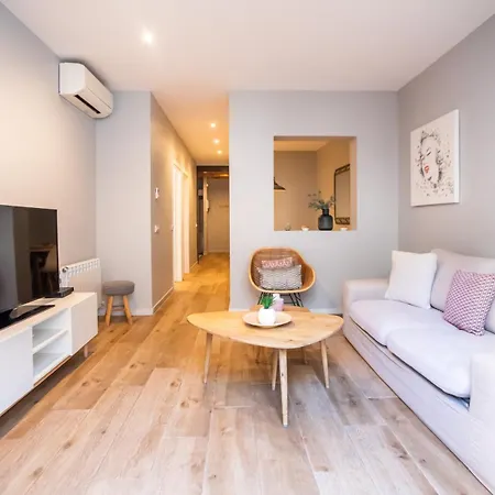 Apartmán B3mal1081- New 2br Flat With Private Terrace