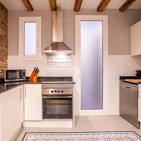 Apartmán B3mal1081- New 2br Flat With Private Terrace